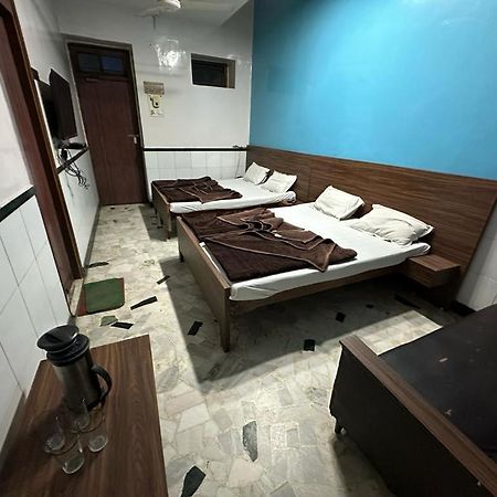 New Royal Hotel Delhi  Exterior photo