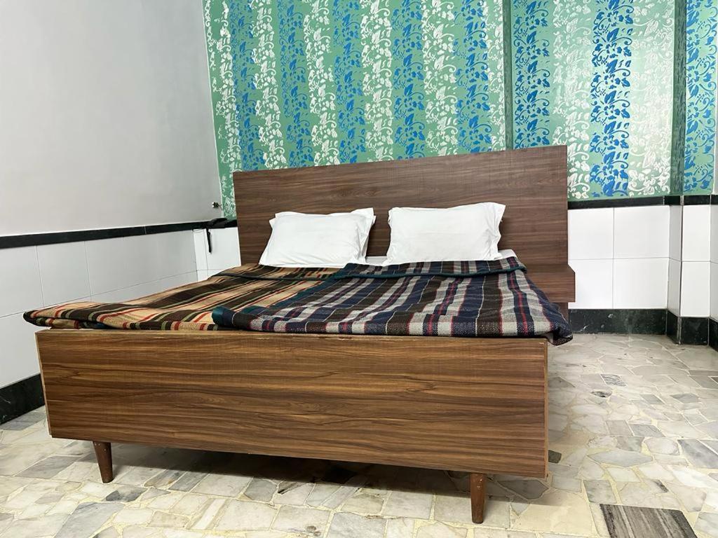 New Royal Hotel Delhi  Exterior photo